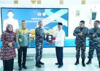 Sekda Konsel Dampingi Bupati dan Wabup Terima Kunker Danlanal Kendari