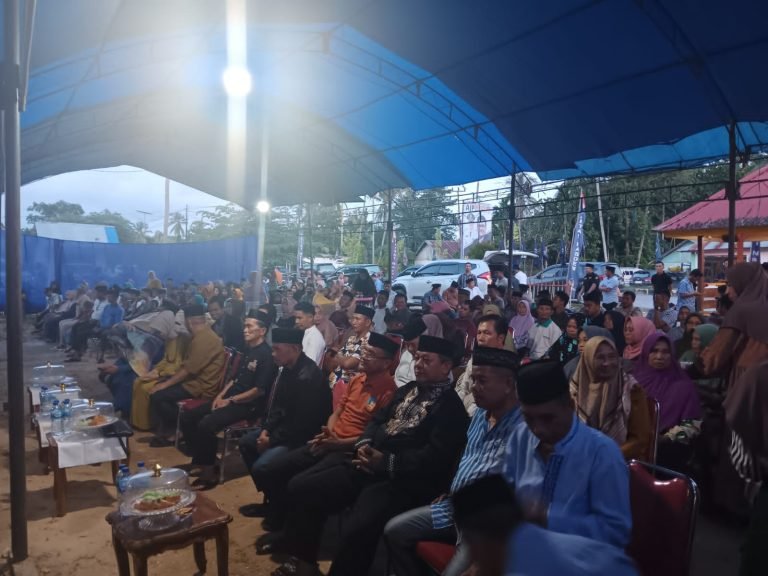 Buka Puasa Bersama dihadiri Oleh DPD Partai Nasdem. Masyarakat  Berbondong Hadir