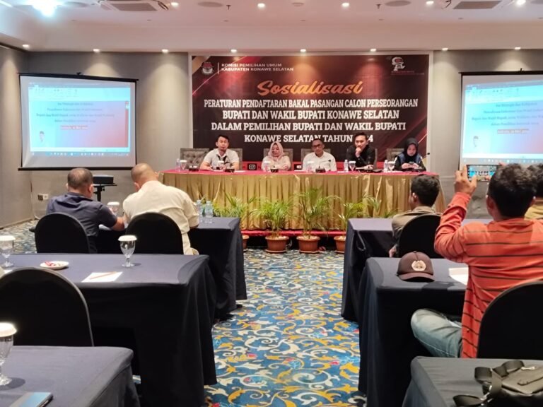 KPU Konsel Gelar Sosialisasi Peraturan Pendaftaran Bakal Pasangan Calon Perseorangan Bupati dan Wakil Bupati Konsel