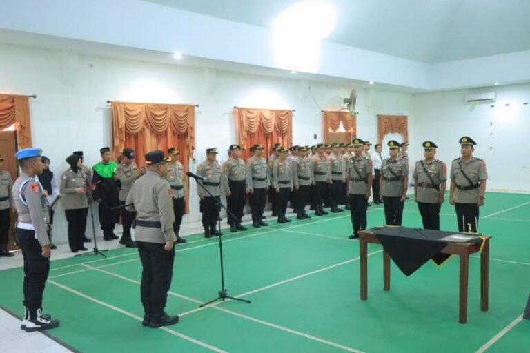 Kapolres Konsel Pimpin Serah Terima Jabatan Kapolsek Tinanggea Dan Polsek Palsel