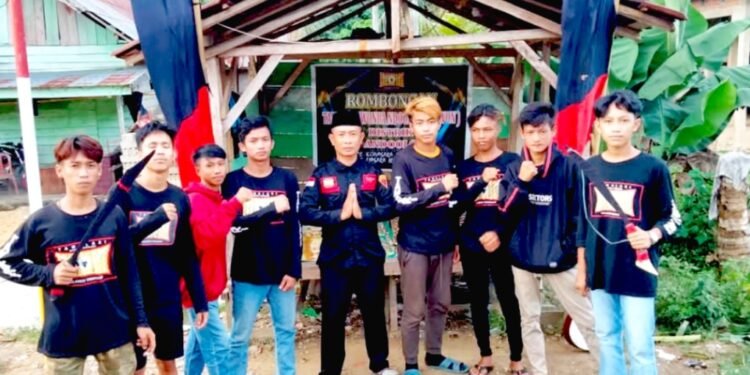 Miris.!! Diduga Kades Awalo Lecehkan Profesi LSM, Ormas Tamalaki Konsel, Bakal Gelar Demo Besar Hingga Ada Proses Hukum