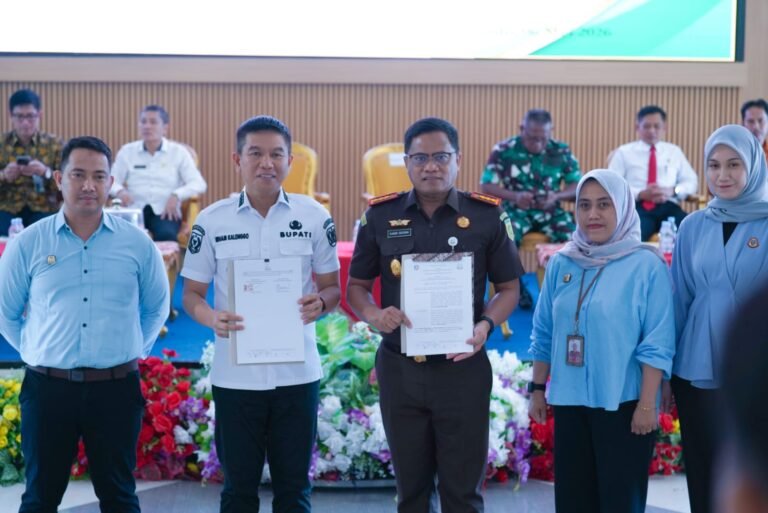 Wabup Konsel Hadiri FGD OJK di Makassar, Paparkan Strategi Pengembangan Kakao